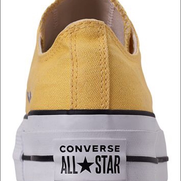 Converse Women's Chuck Taylor All Star Lift Low To - Picture 4 of 8